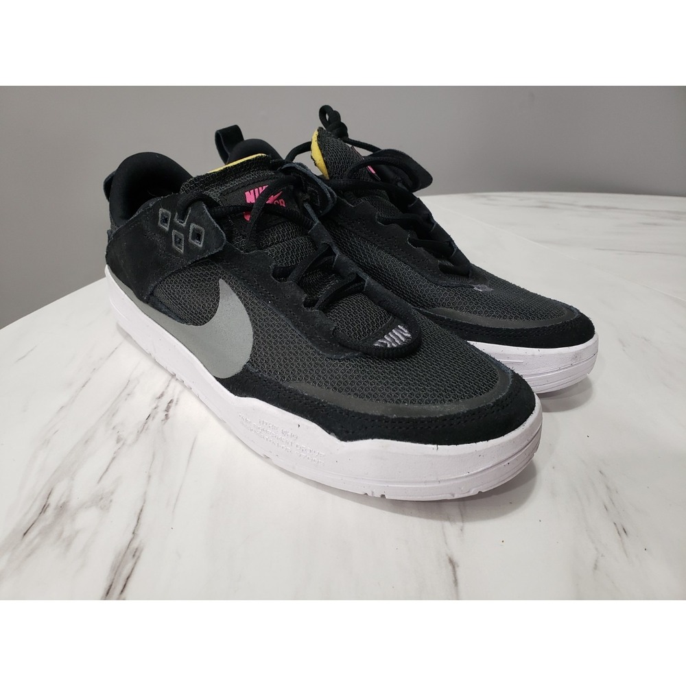 NEW SIZE 6.5 KIDS Nike SB Day One GS BlacK Skate Boarding‎ FN4210-002